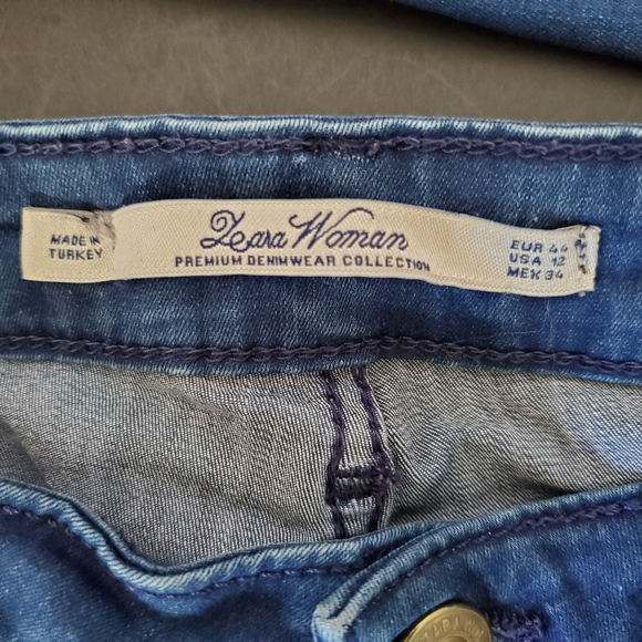 Zara Woman Slim Fit Lightly Distressed Jeans 12 - Picture 6 of 8